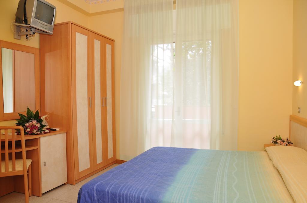 Hotel Rita Riccione Room photo